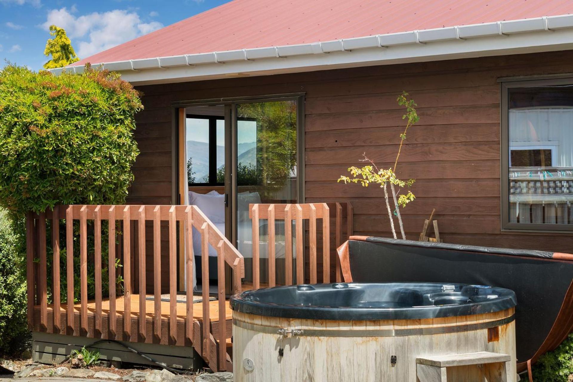 Tranquil Heights Villa Queenstown Exterior photo